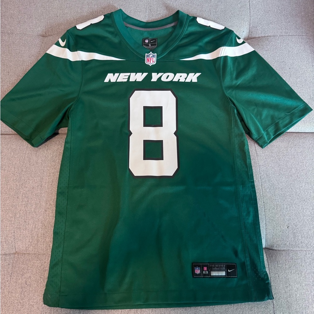 Green and white New York Jets jersey